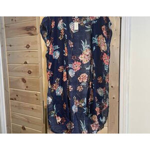 NWT Women's Francesca's Navy Floral Open Front Shrug OS